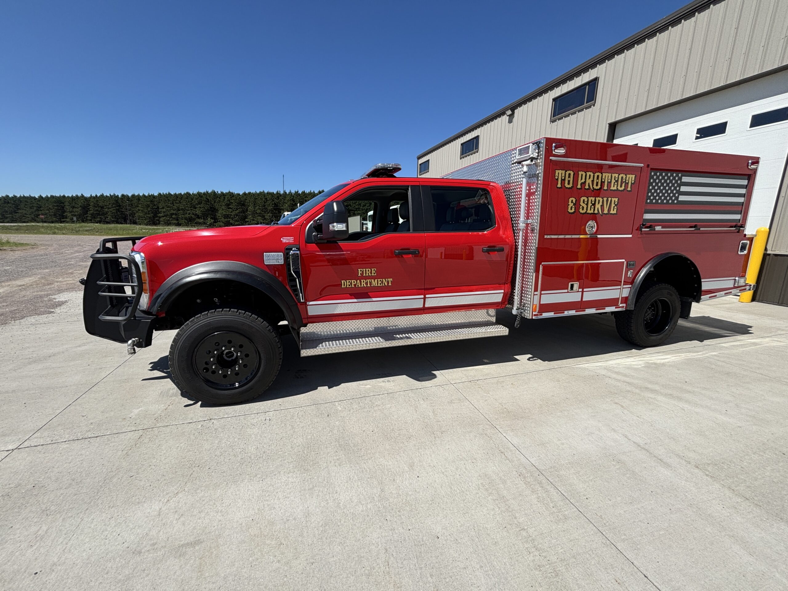 2023 Ford F-550 Super Duty Chassis Cab XL's photo