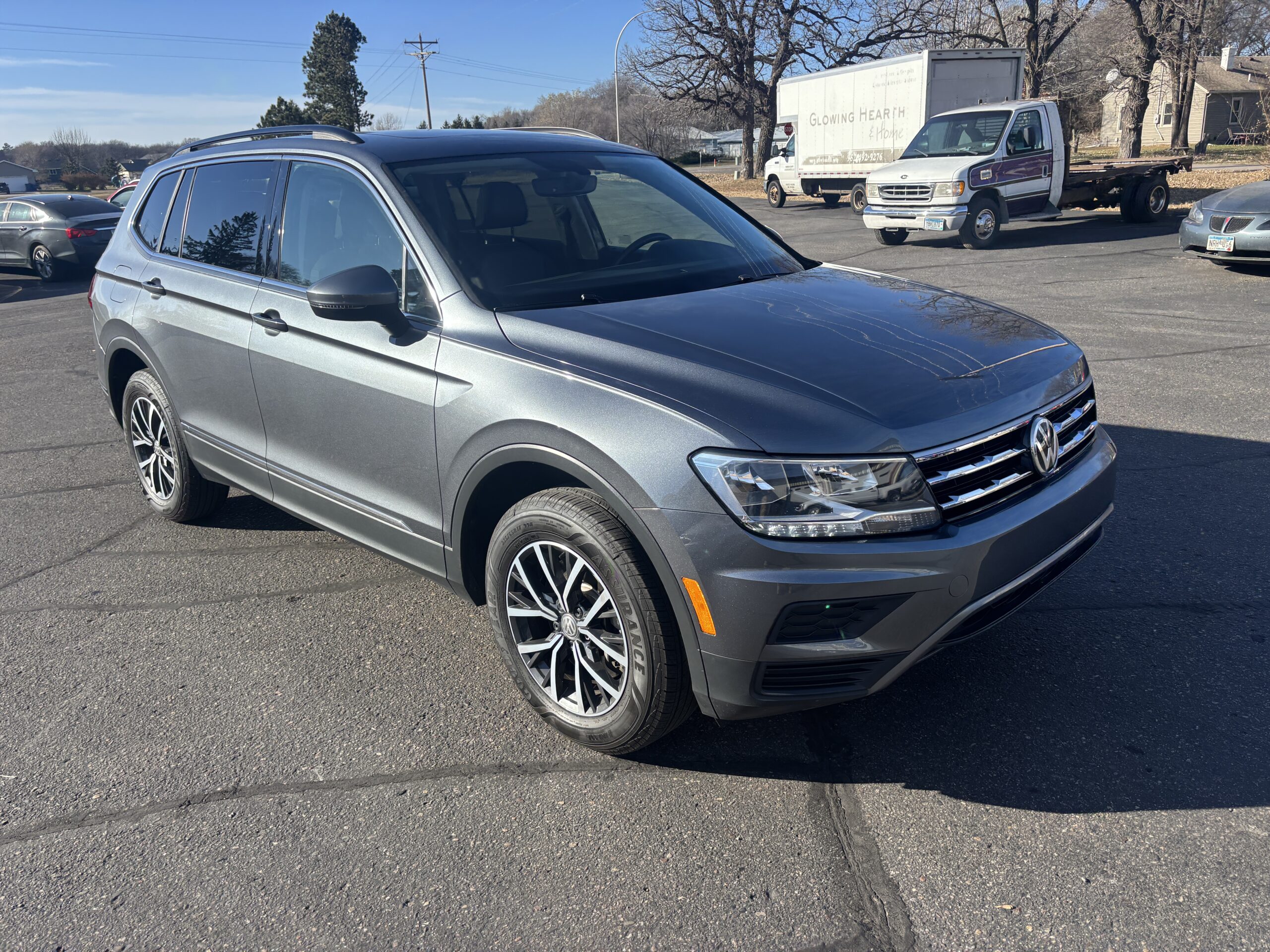 2020 Volkswagen Tiguan SE's photo