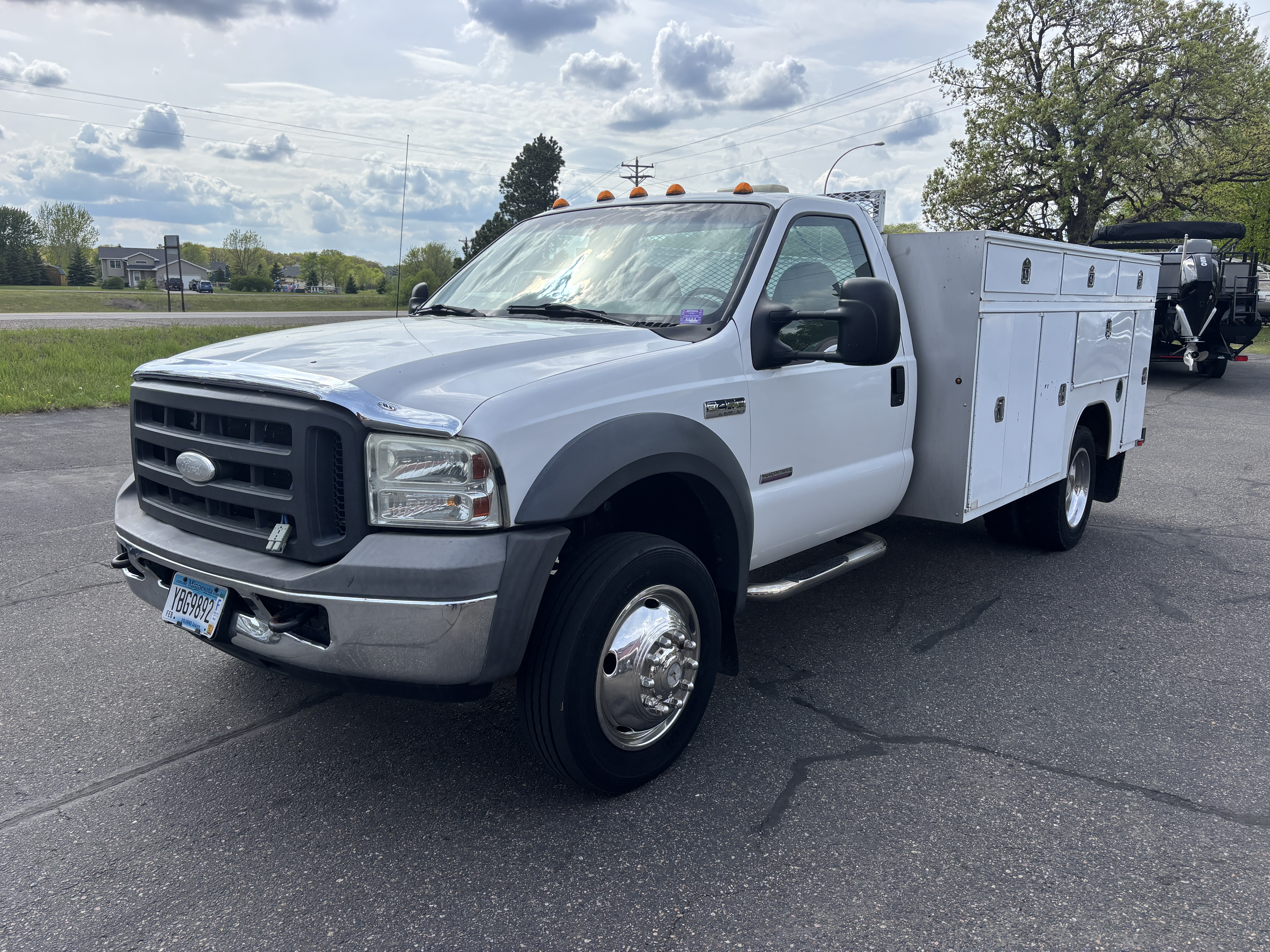 2005 Ford F-450 - Photo 10