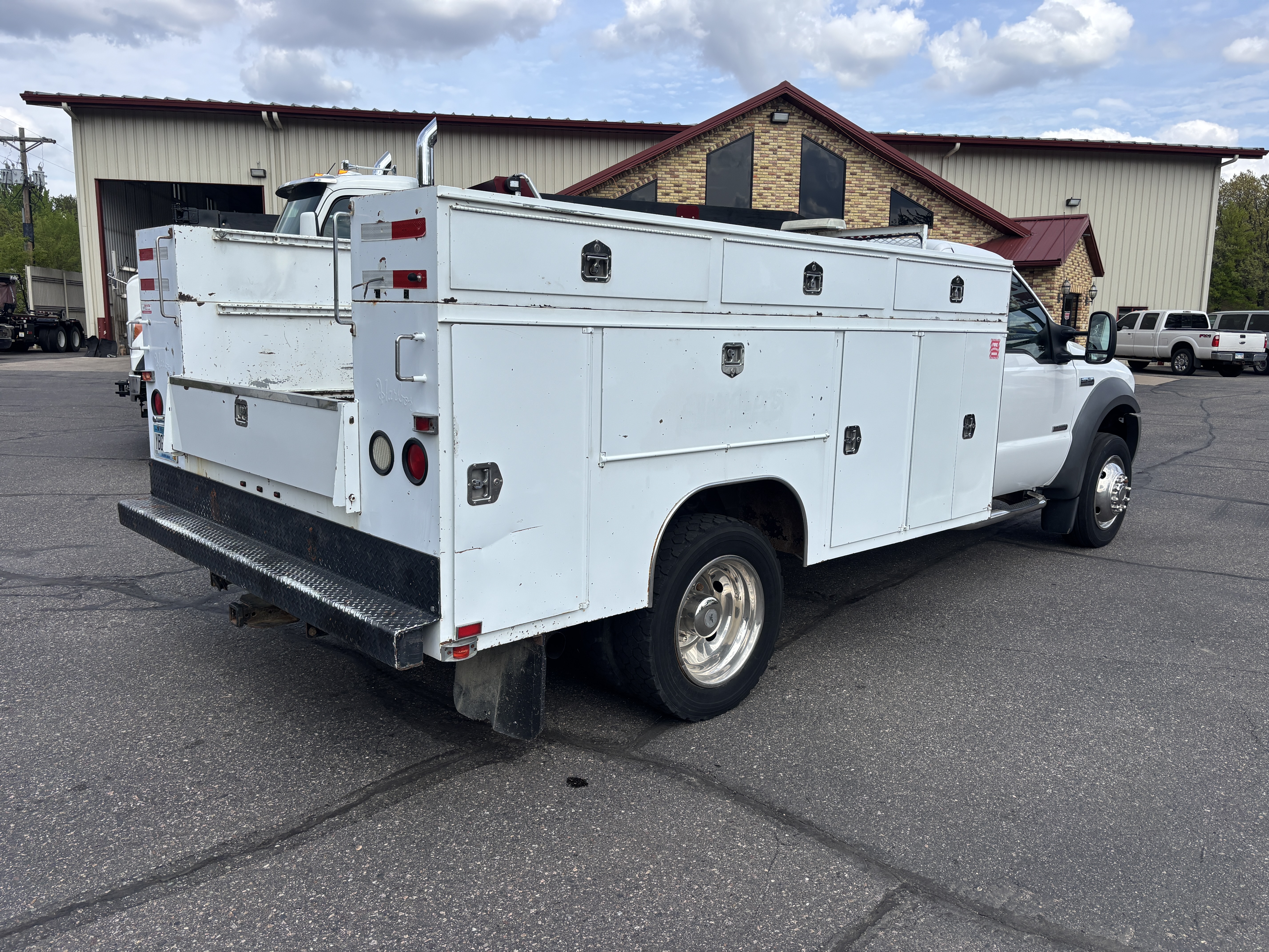 2005 Ford F-450 - Photo 13