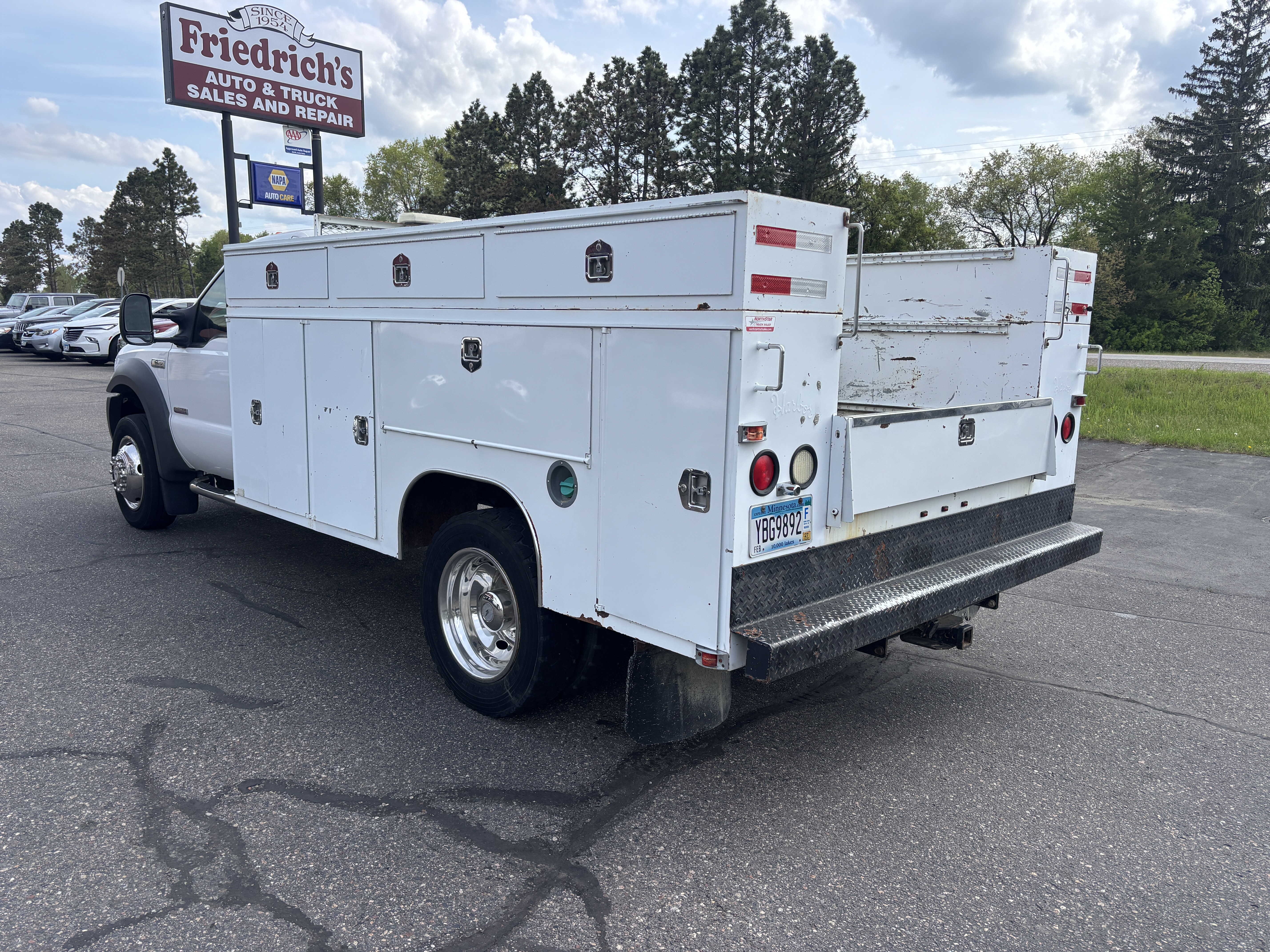 2005 Ford F-450 - Photo 16
